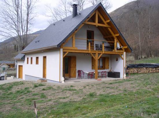 maison bois près de Loudenvielle (65)