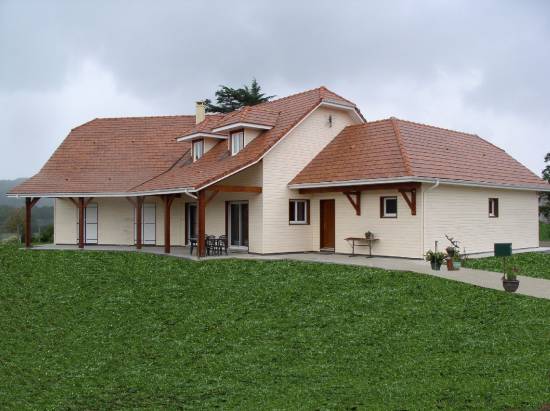 Maison hors d'eau hors d'air  en toit deux pentes en bardage couleur, réf 20009 près de Salies de Béarn- Pyrénées Atlantique (64)