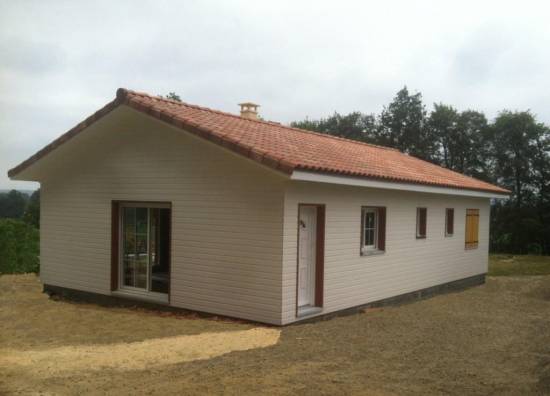 Maison ossature bois  en tuile romane près de Riscle dans le Gers (32)  réf: 30043