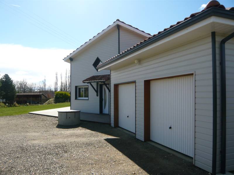 Double garage accolés Maison ossature bois en Occitanie